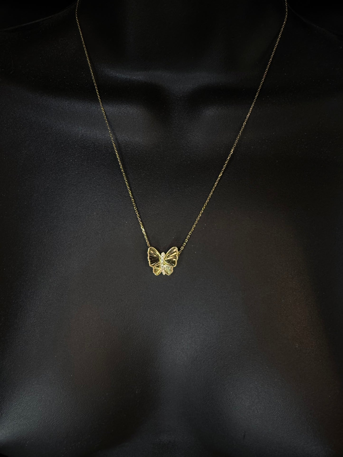 14K YELLOW GOLD DIAMOND BUTTERFLY NECKLACE