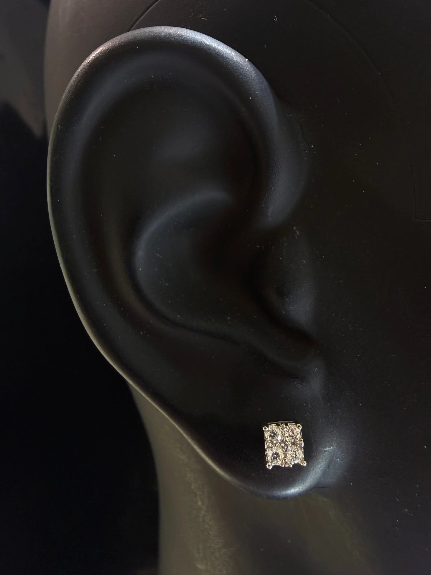 14K WHITE GOLD DIAMOND EARRINGS 5mm Angelica Jewellers