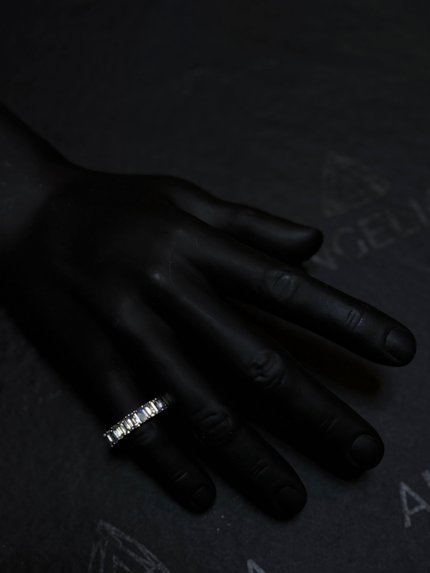 14K GOLD BAND 7CT EMERALD CUT LAB DIAMONDS IN VVS-VS F+