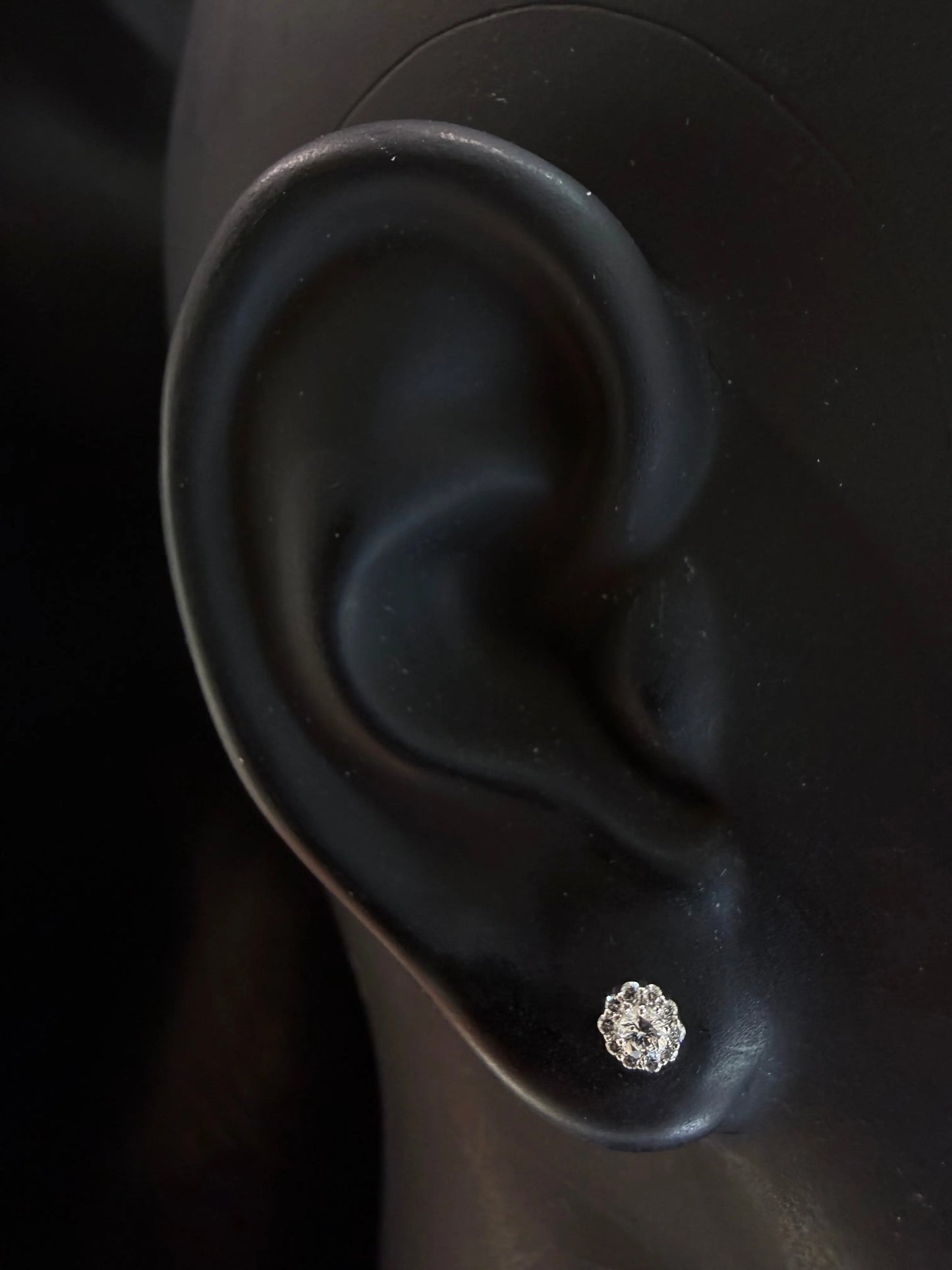 14K WHITE GOLD DIAMOND EARRINGS 4.5MM Angelica Jewellers