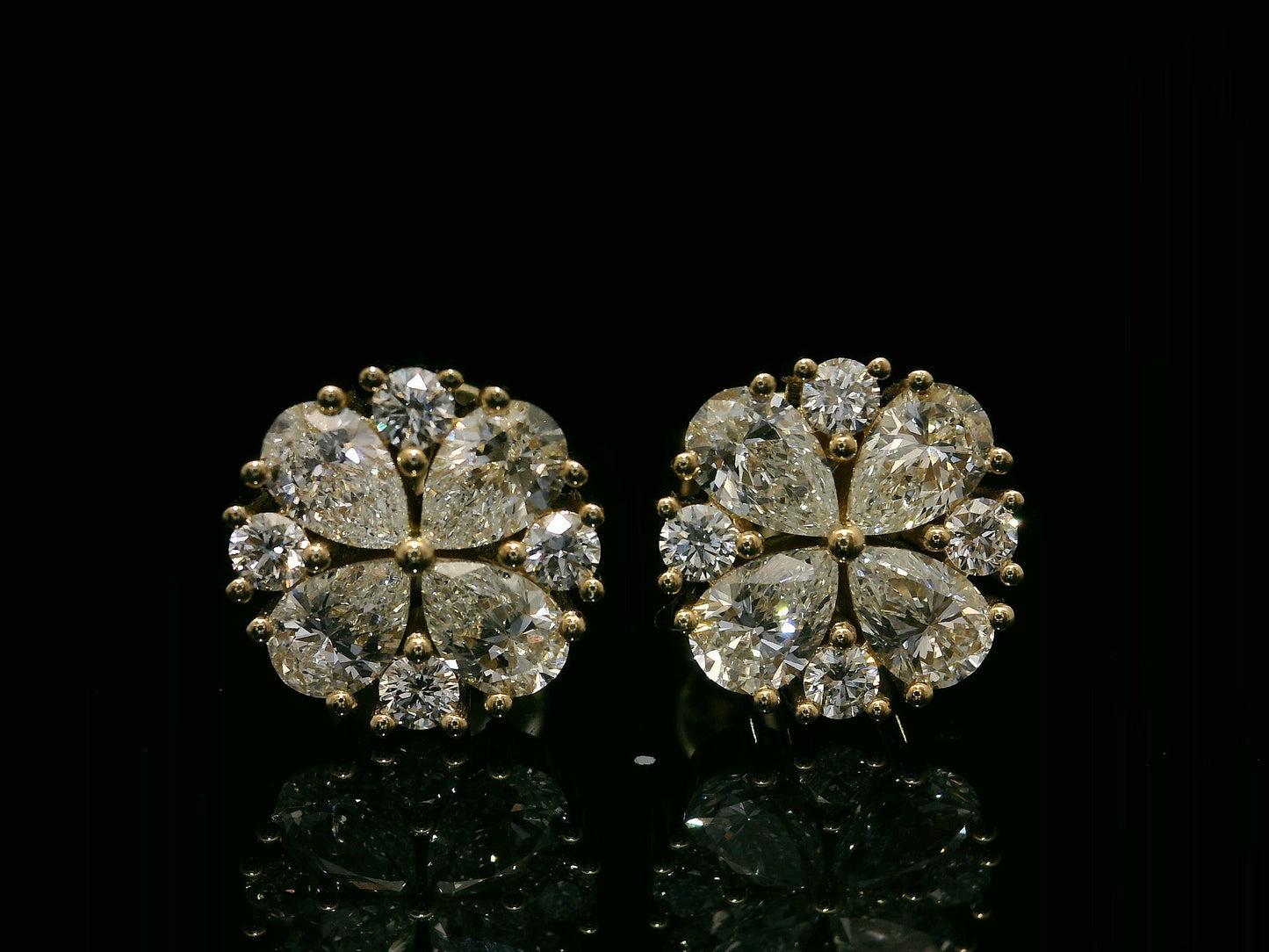 14K YELLOW GOLD PEAR SHAPE & ROUND VVS F+ DIAMOND EARRINGS