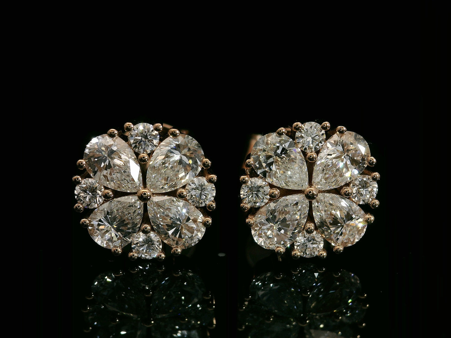 PENDIENTES DE ORO ROSA DE 14 K CON DIAMANTES REDONDOS Y FORMA DE PERA VVS F+