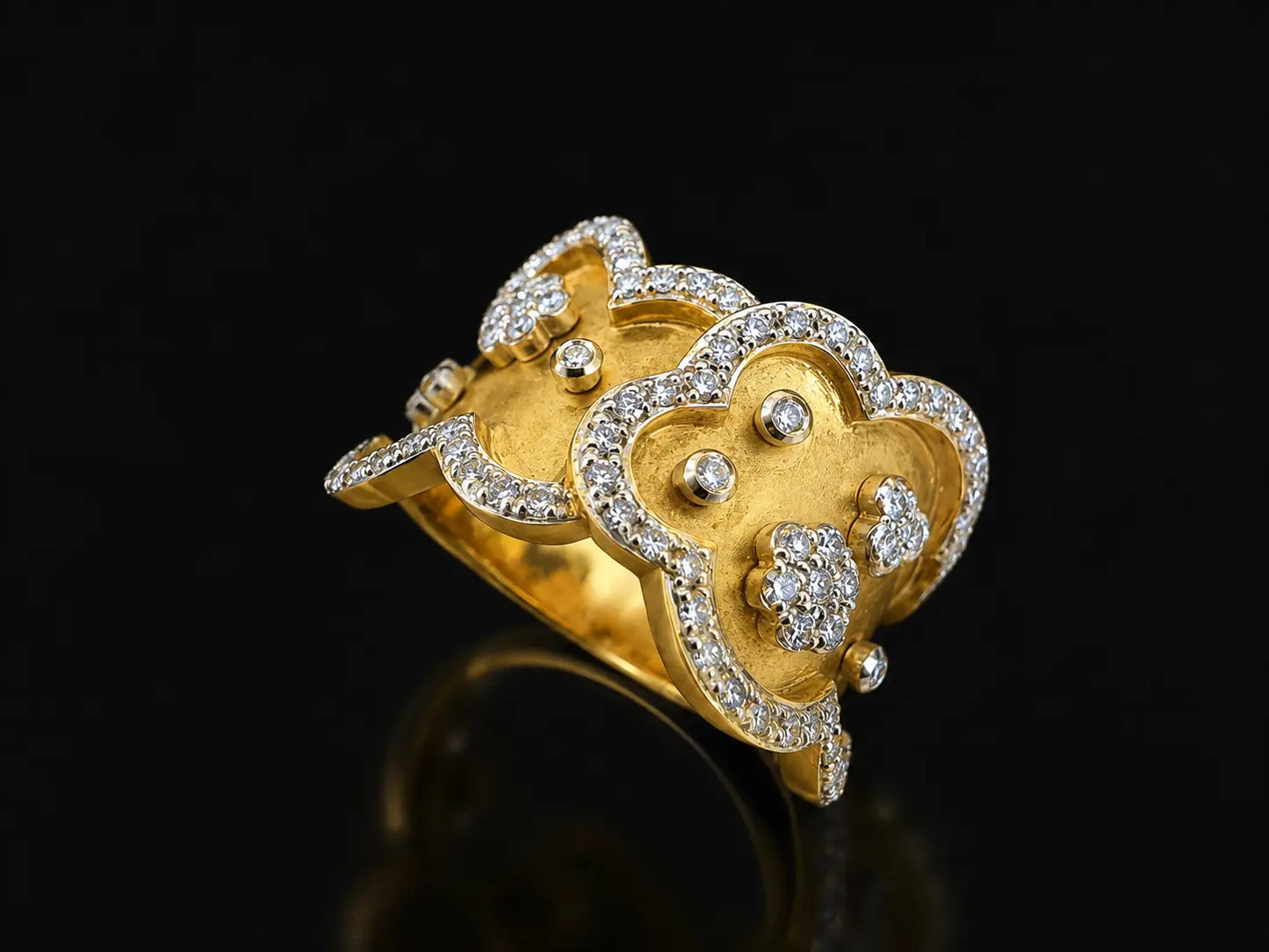 18K Yellow Gold Floral Diamond Band Angelica Jewellers