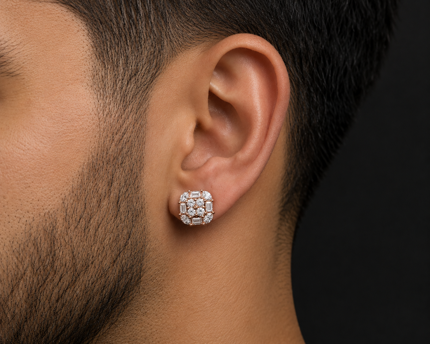 BOUCLES D'OREILLES EN OR ROSE 14K AVEC DIAMANTS RONDS, BAGUETTES ET MARQUISE