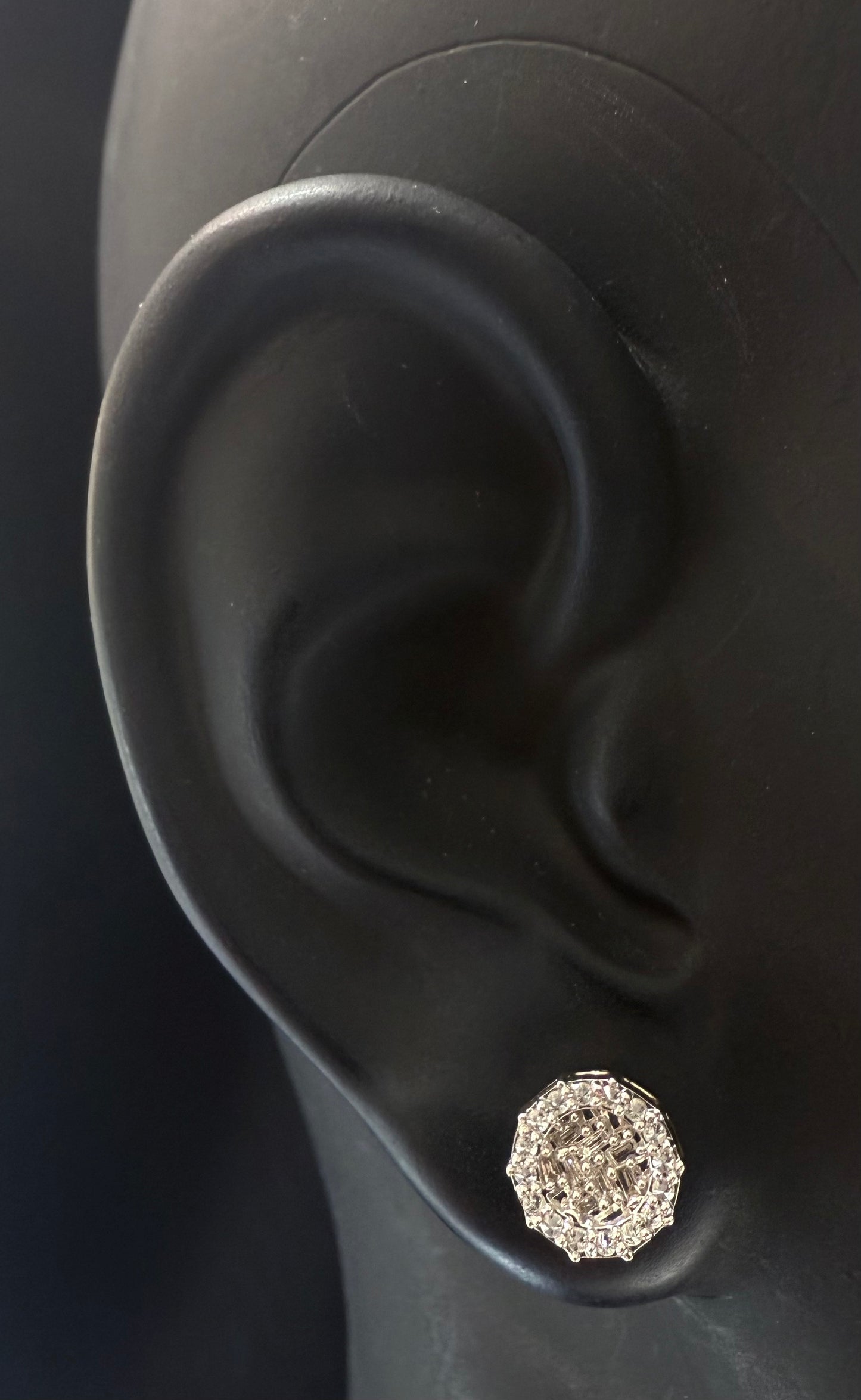 10K YELLOW GOLD BAGUETTE AND ROUND DIAMOND EARRINGS