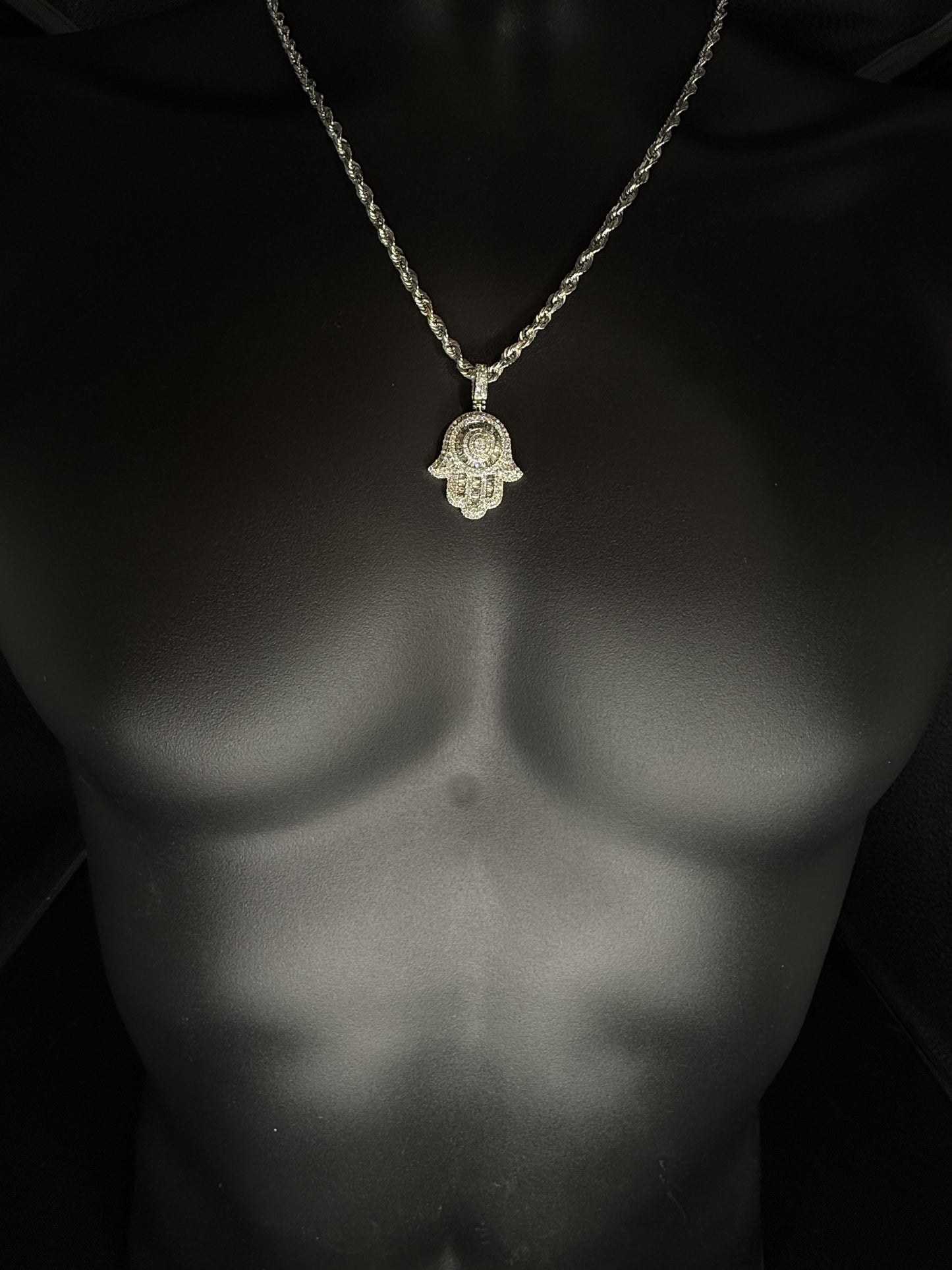 14K WHITE GOLD DIAMOND HAMSA PENDANT