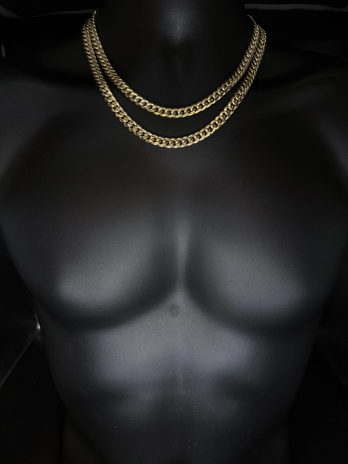 10K YELLOW GOLD 7.5mm CUBAN LINK CHAIN Angelica Jewellers