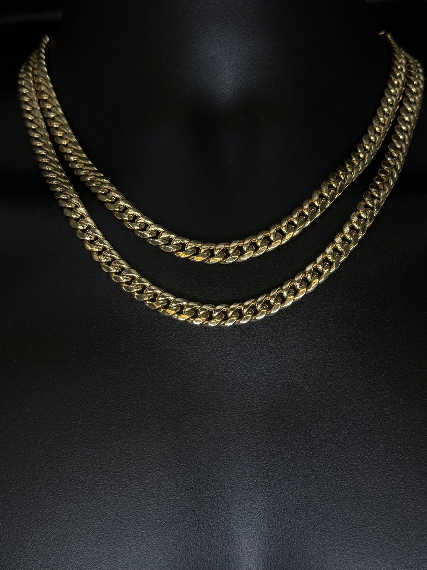 10K YELLOW GOLD 7.5mm CUBAN LINK CHAIN