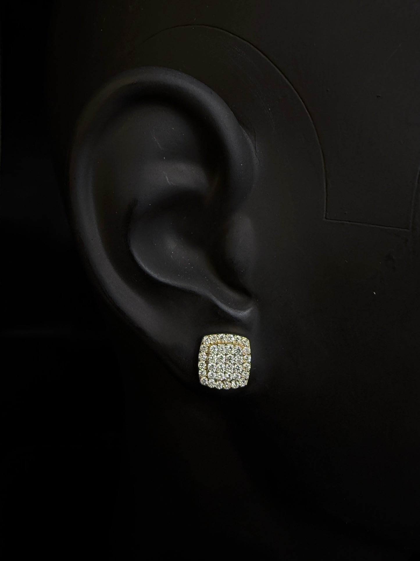 10K YELLOW GOLD DIAMOND EARRINGS