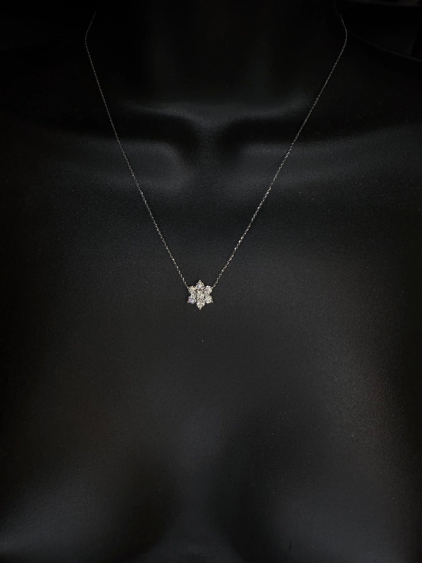 14K WHITE GOLD FLORAL DIAMOND NECKLACE Angelica Jewellers