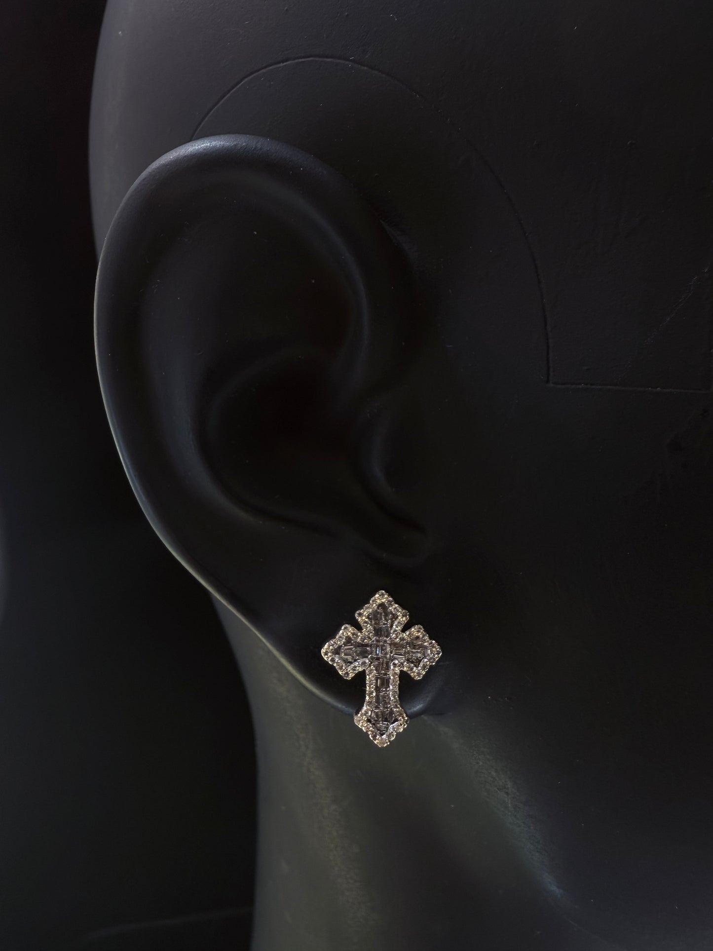 10K WHITE GOLD DIAMOND CROSS EARRINGS