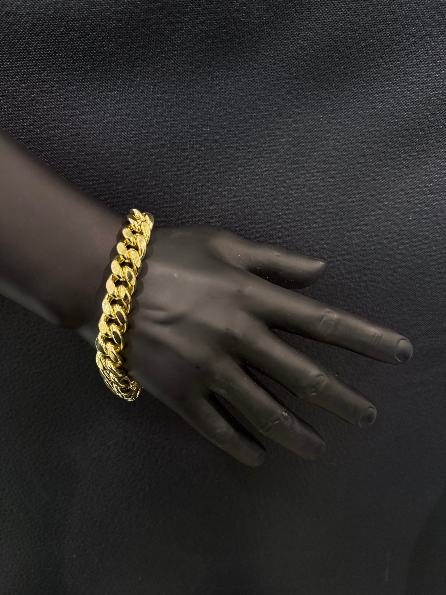 10K YELLOW GOLD 13MM CUBAN LINK BRACELET