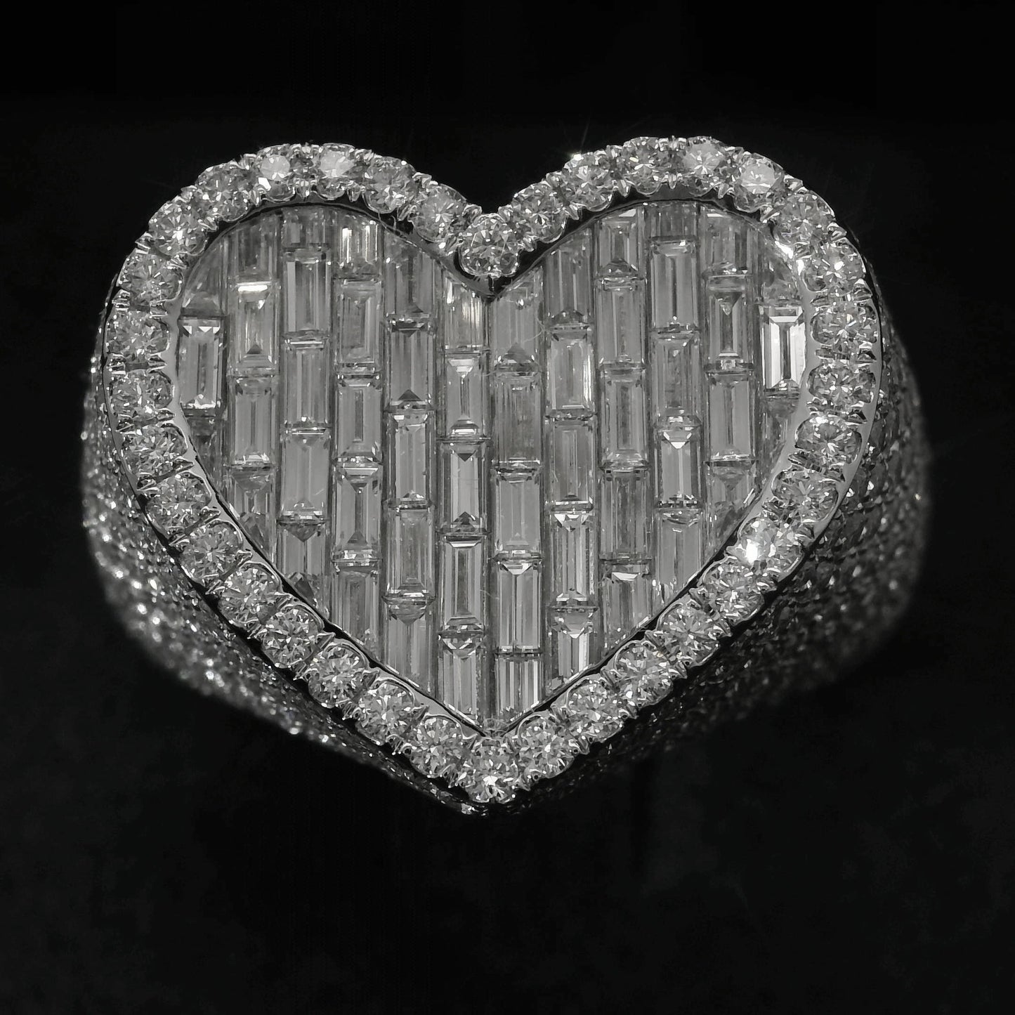 BAGUE COEUR EN OR BLANC 10K 6,40CT DE DIAMANTS EN VVS F+