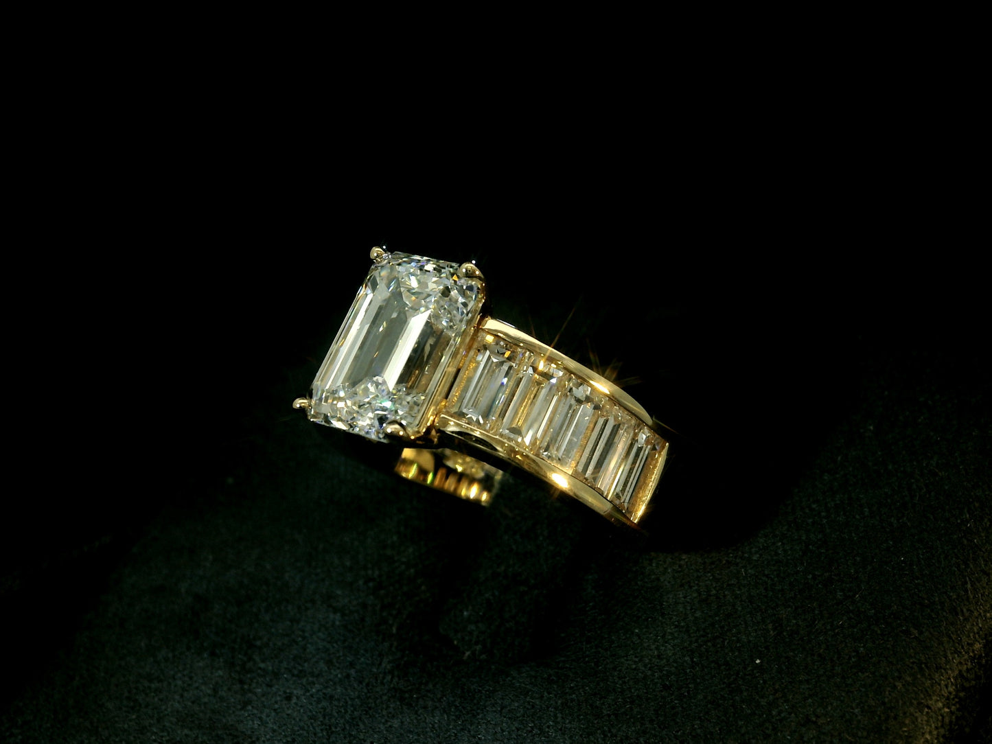 18K YELLOW GOLD LAB DIAMOND EMERALD CUT HALO ENGAGEMENT RING 7.35CT