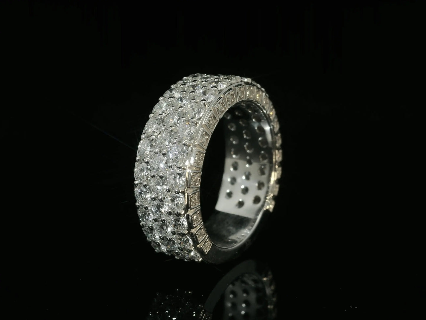 10K WHITE GOLD BAND 5.50CT OF LAB GROWN DIAMONDS IN VVS F+ Angelica Jewellers