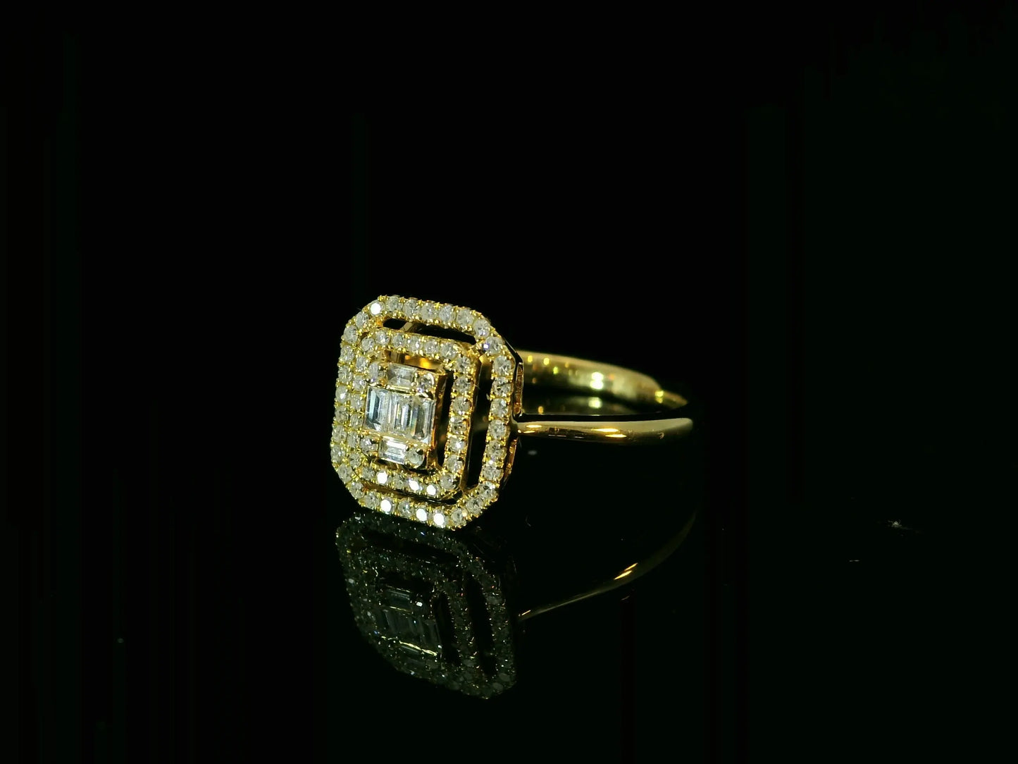 18K YELLOW GOLD BAGUETTE AND ROUND DIAMOND RING Angelica Jewellers