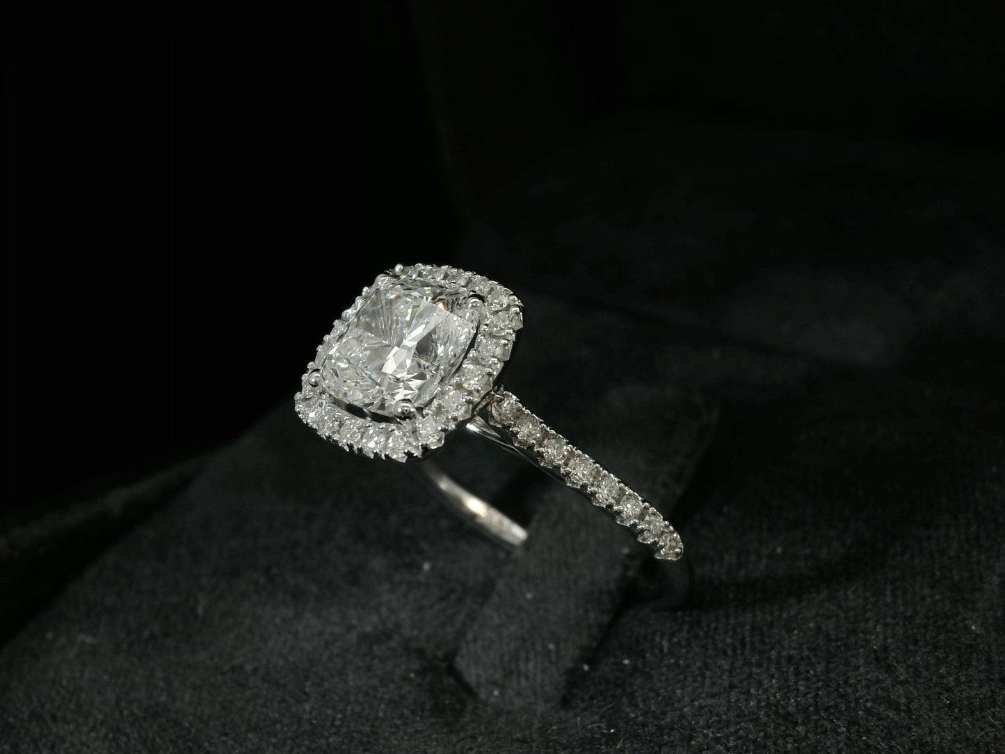14K WHITE GOLD LAB DIAMOND CUSHION CUT ENGAGEMENT RING 2.58CT