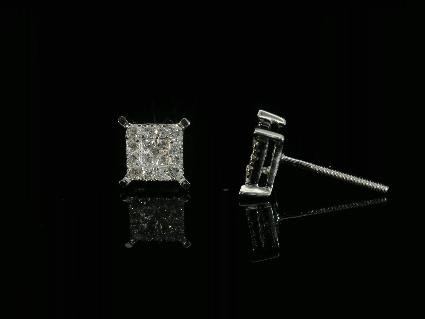 10K WHITE GOLD ROUND DIAMOND EARRINGS