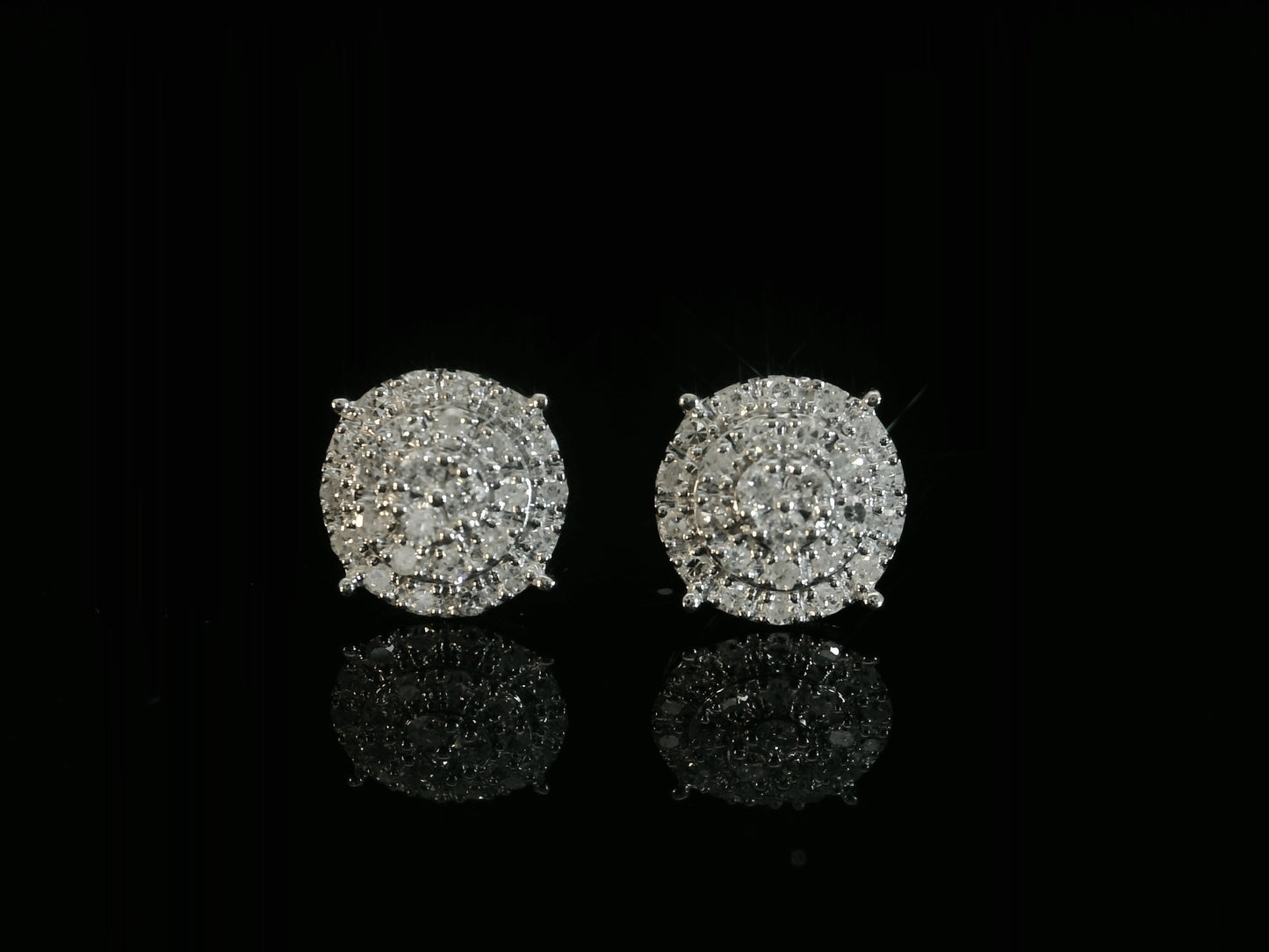 10K WHITE GOLD ROUND DIAMOND EARRINGS