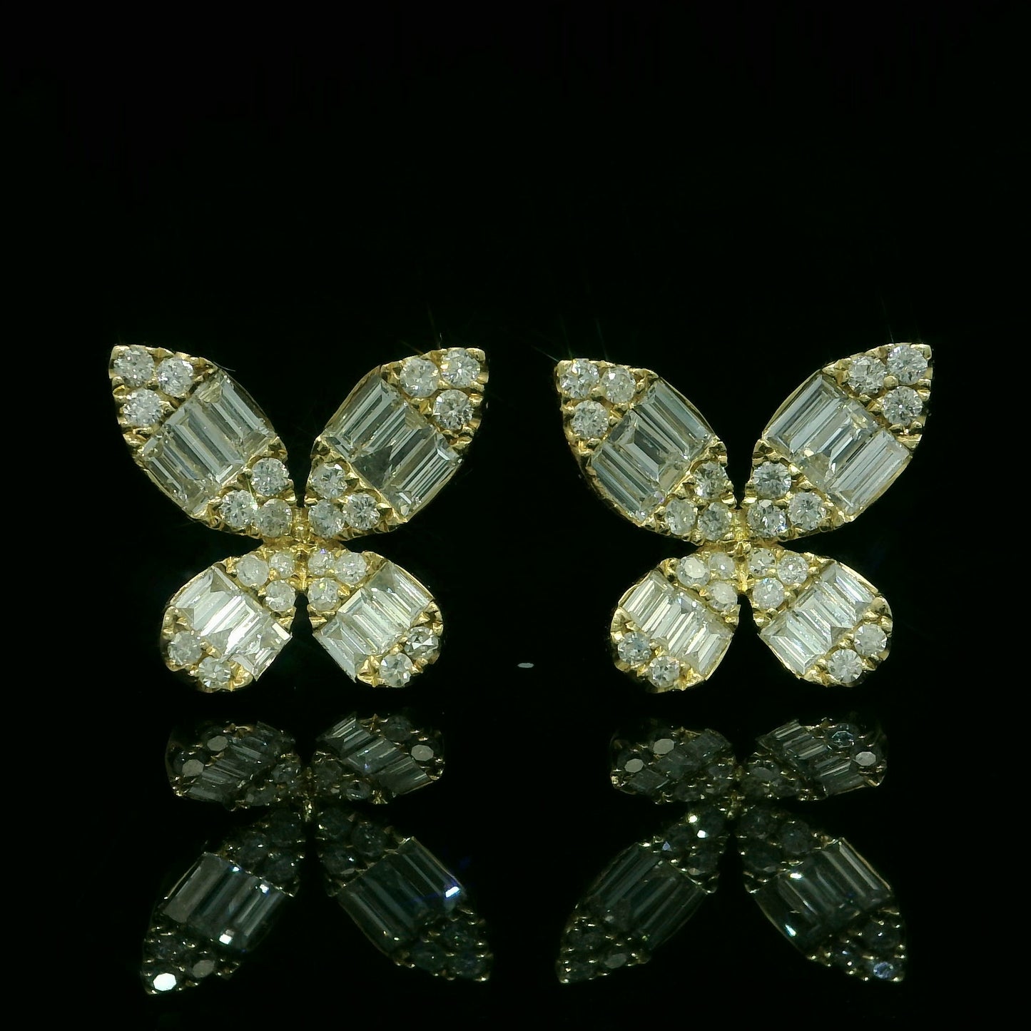 18KT YELLOW GOLD ELEGANT BUTTERFLY DIAMOND EARRINGS