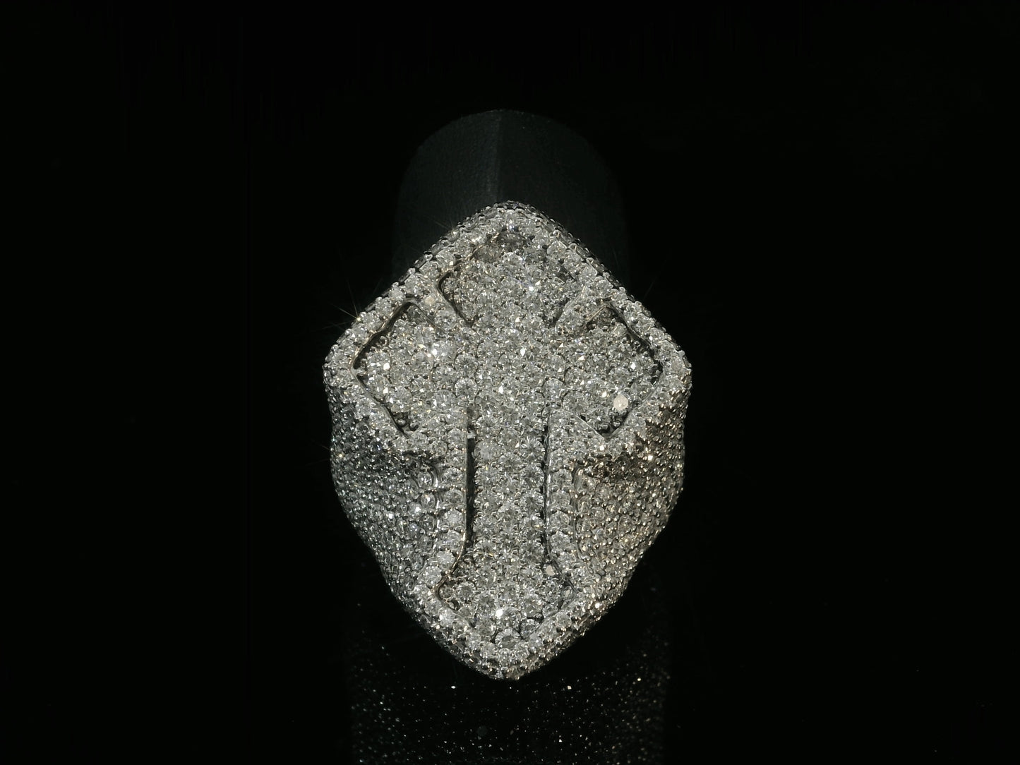 14K WHITE GOLD & DIAMONDS CROSS RING 7.50CT OF DIAMONDS