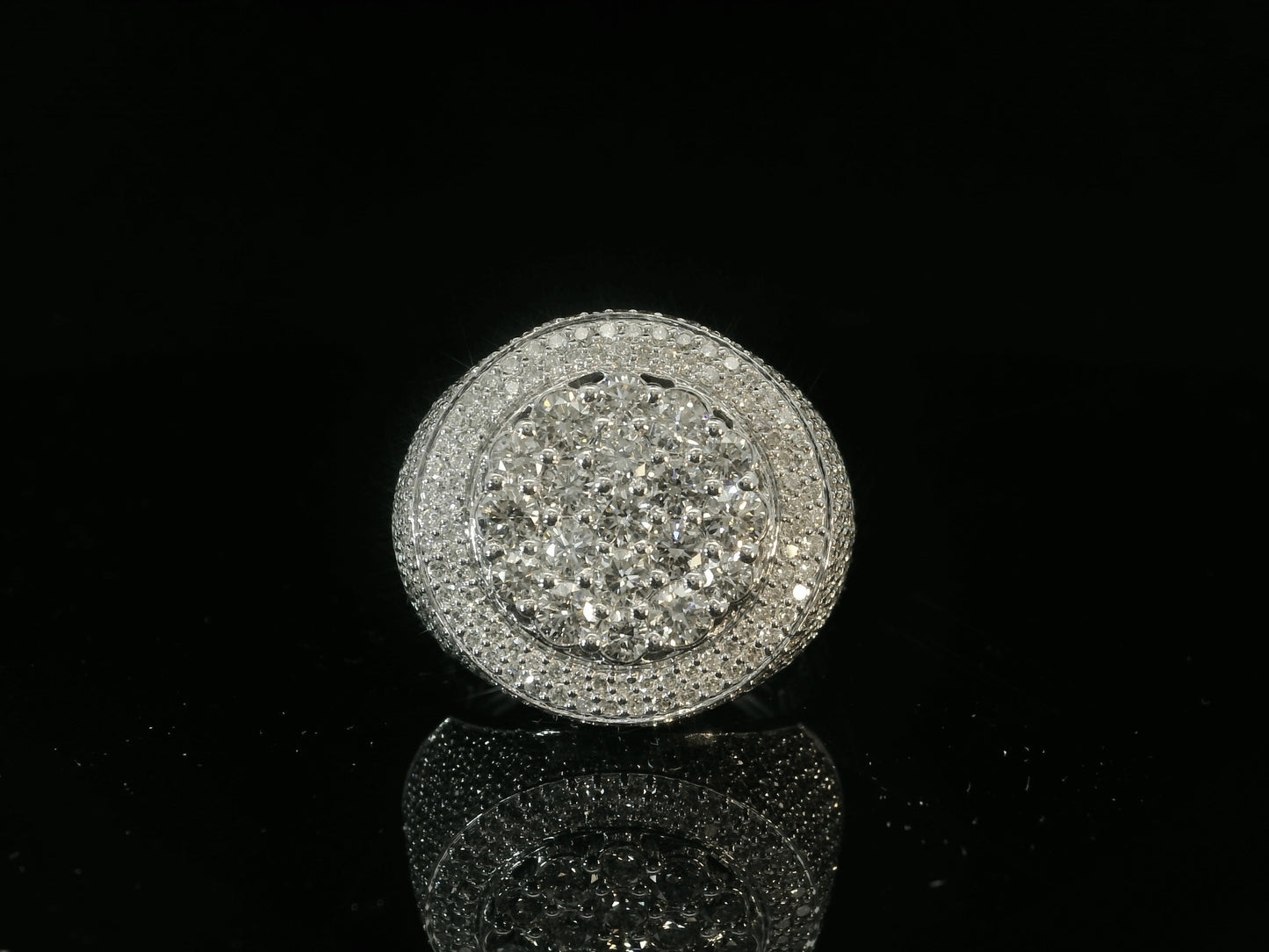 10K WHITE GOLD DIAMOND RING 3.23CT OF DIAMONDS