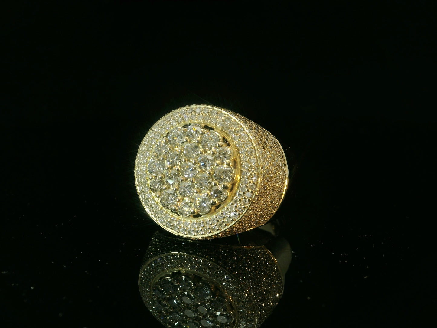 10K YELLOW GOLD DIAMOND RING 3.13CT OF DIAMONDS