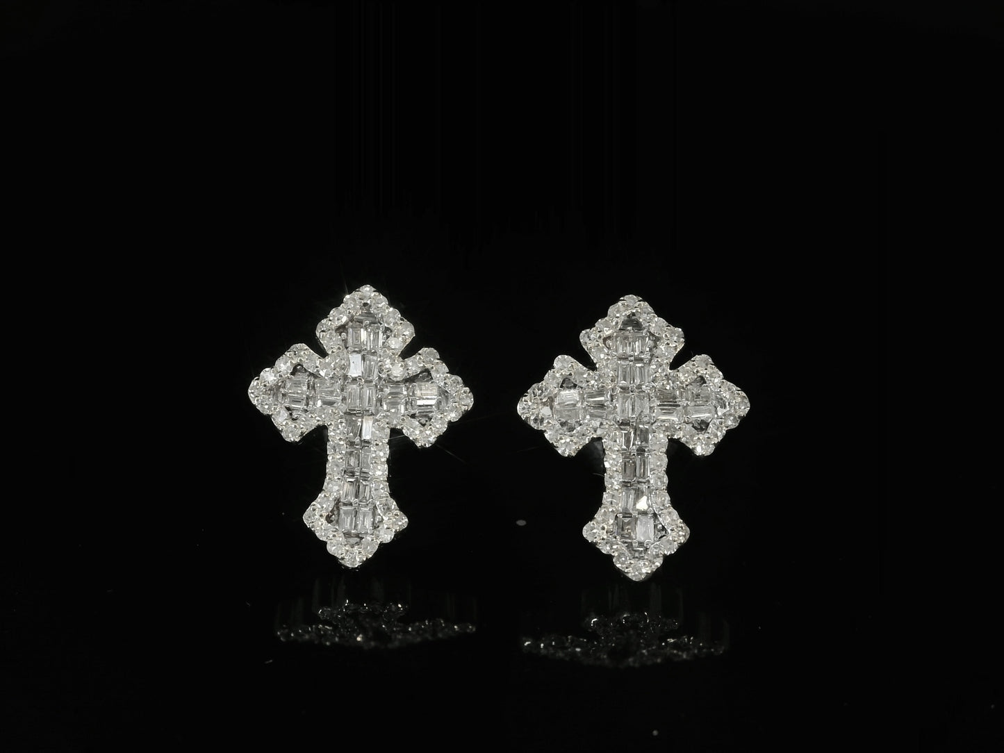 10K WHITE GOLD DIAMOND CROSS EARRINGS