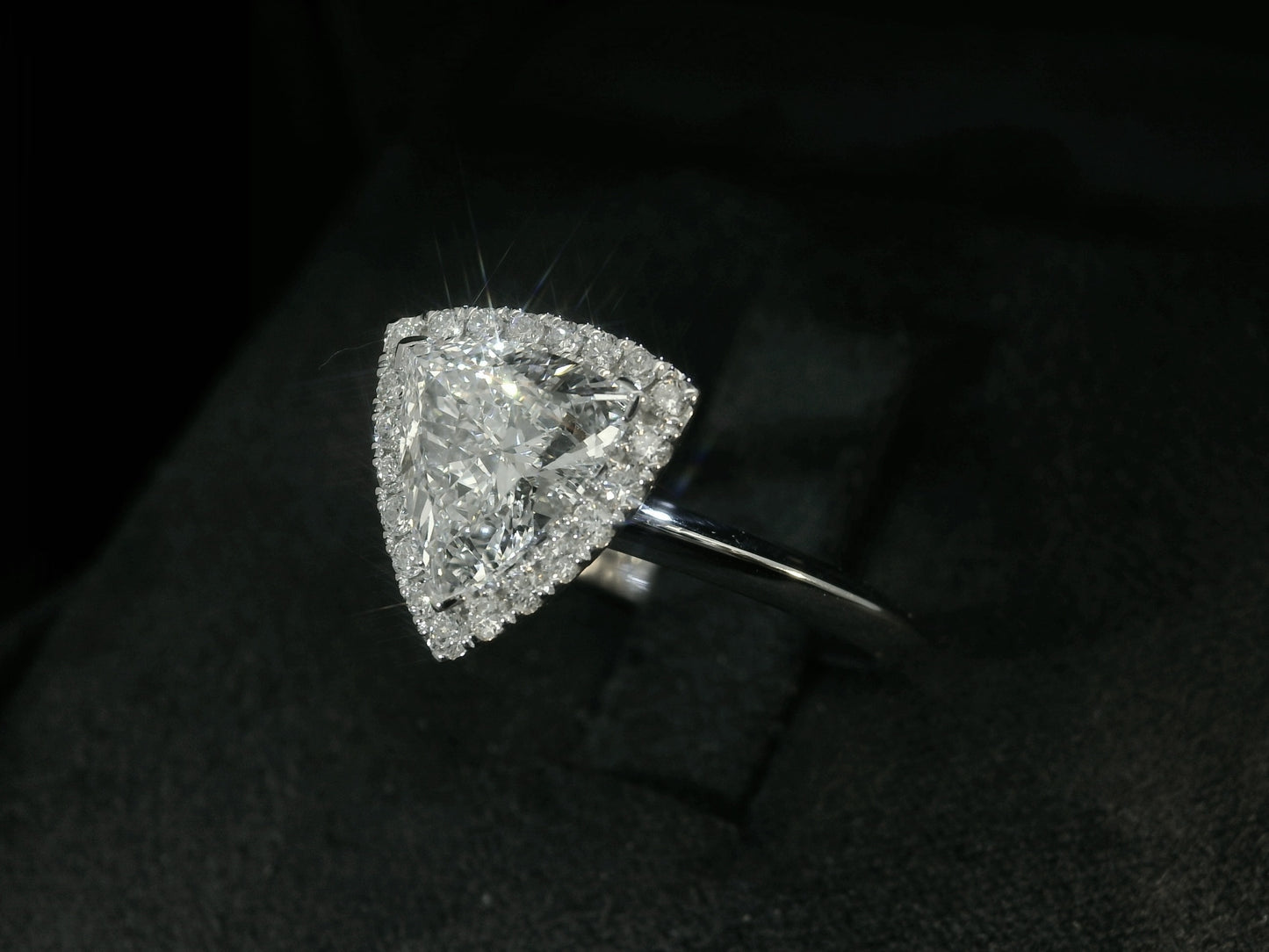 14K WHITE GOLD LAB DIAMOND TRILLIANT CUT ENGAGEMENT RING 1.72CT