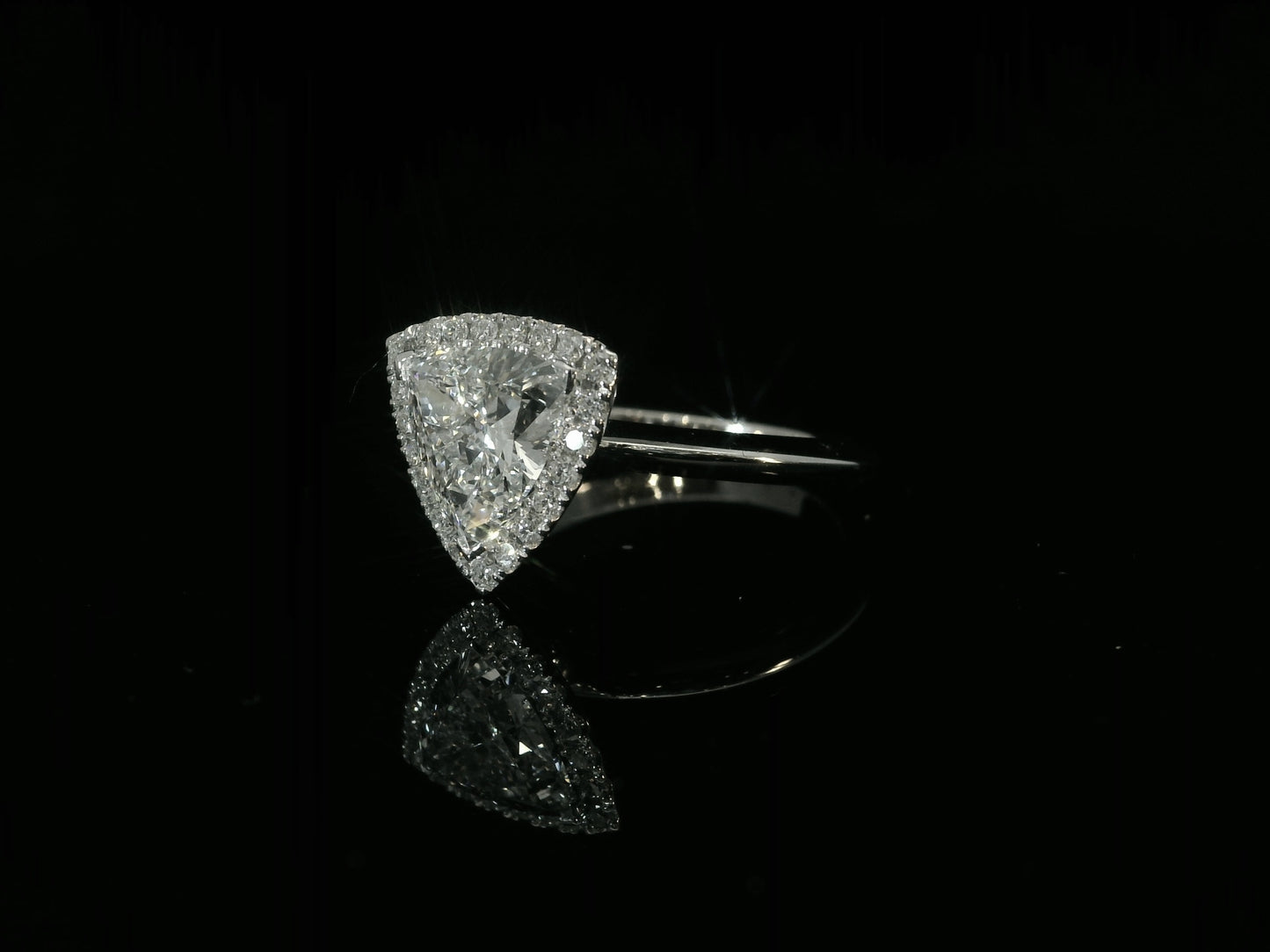 14K WHITE GOLD LAB DIAMOND TRILLIANT CUT ENGAGEMENT RING 1.72CT