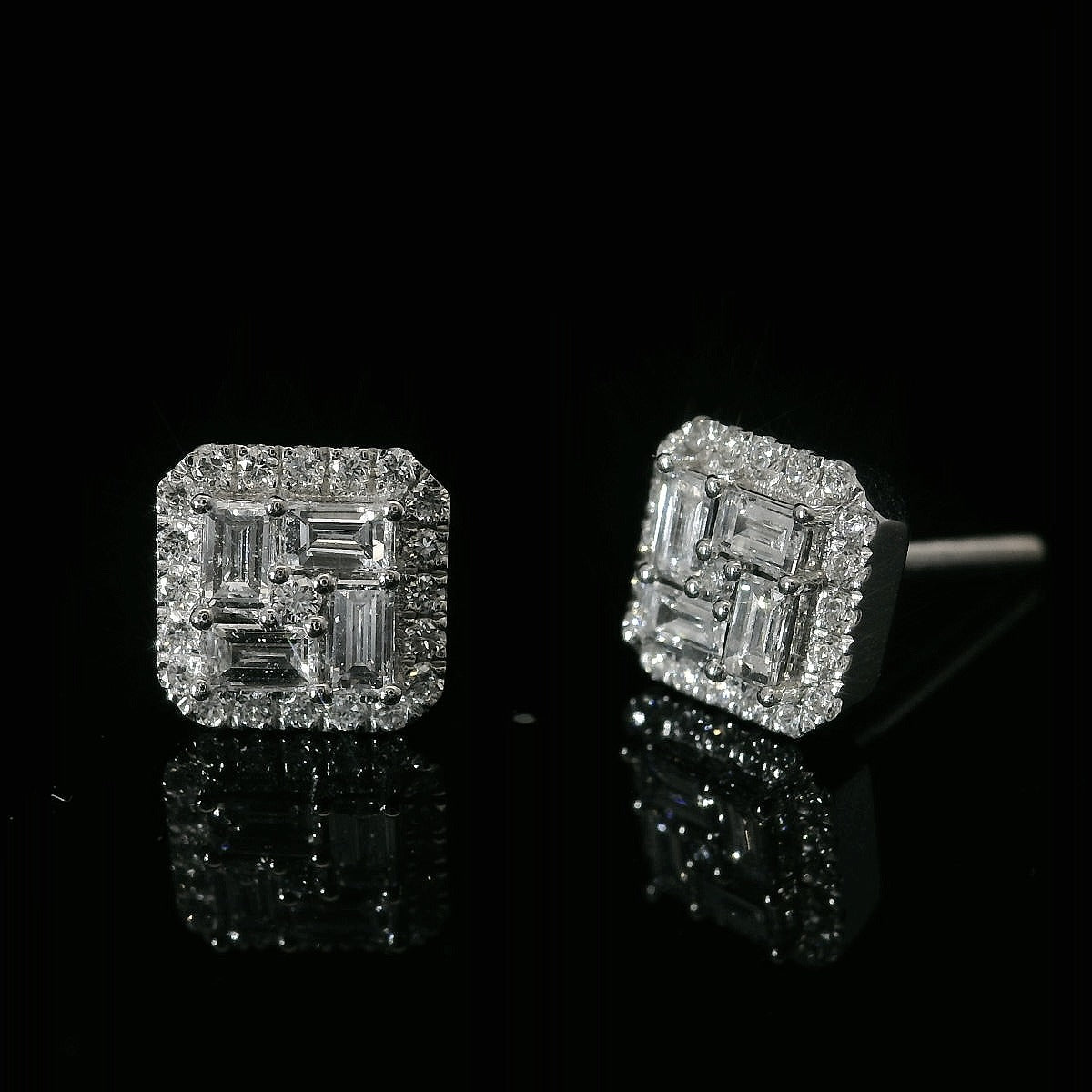 PENDIENTES DE ORO BLANCO DE 14 K CON DIAMANTES REDONDOS DE TAMAÑO BAGUETTE Y VVS F+