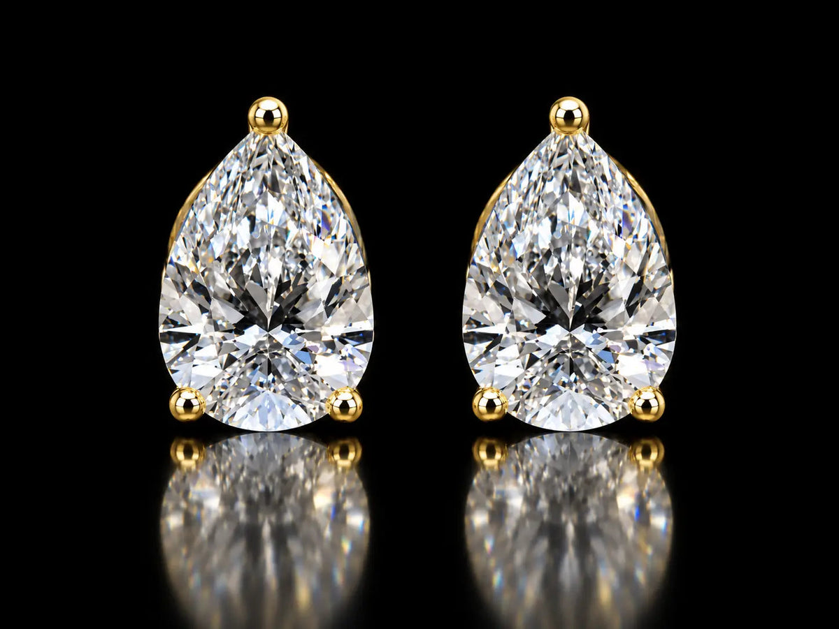 Choosing Diamond Earrings: The Details That Make a Difference