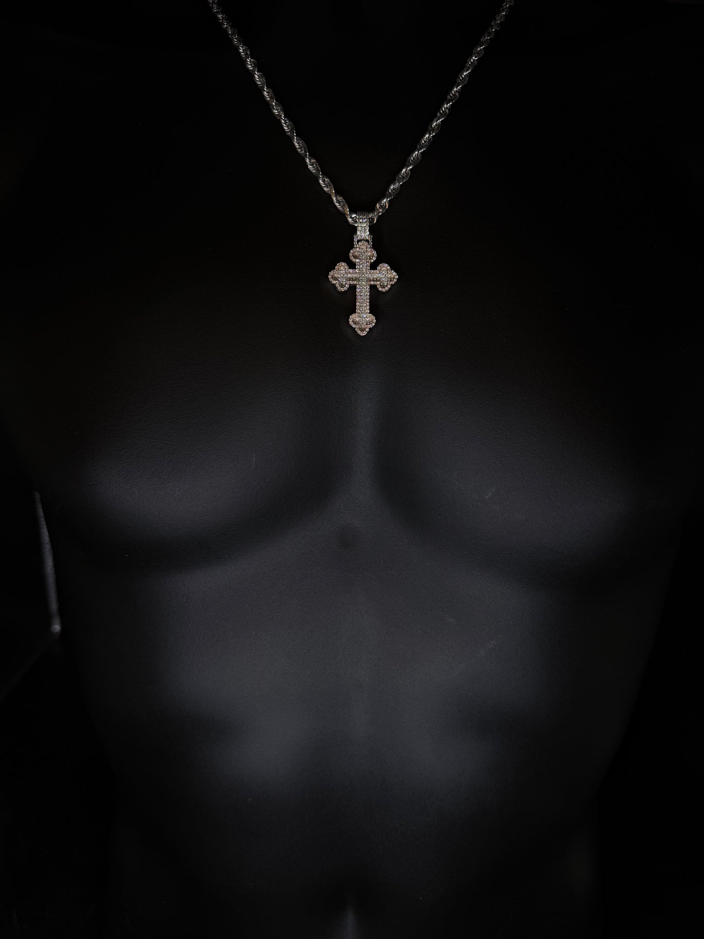 10K WHITE & ROSE GOLD DIAMOND CROSS PENDANT VVS