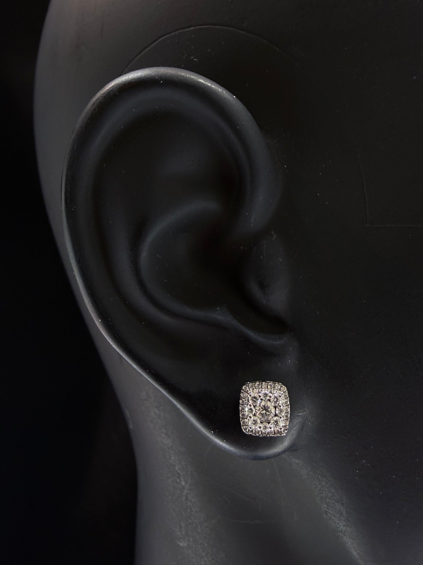 14K WHITE GOLD DIAMOND EARRINGS 7MM