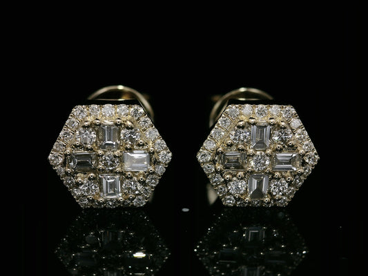PENDIENTES DE ORO AMARILLO DE 14 K CON DIAMANTES REDONDOS DE TAMAÑO BAGUETTE Y VVS F+