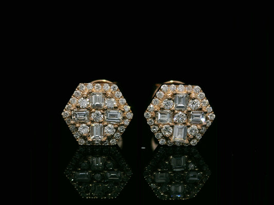 PENDIENTES DE ORO ROSA DE 14 K CON DIAMANTES REDONDOS DE TAMAÑO BAGUETTE Y VVS F+