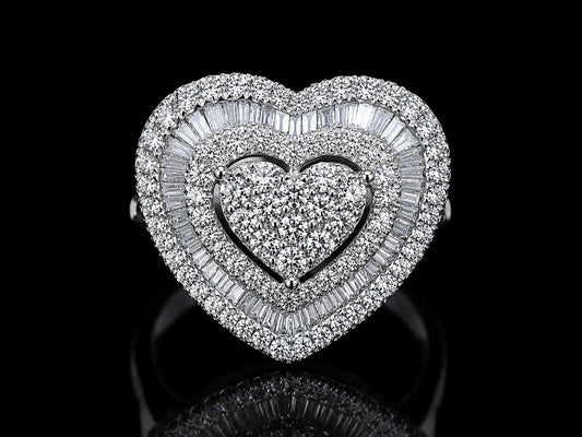 18K White Gold Heart Diamond Ring Angelica Jewellers