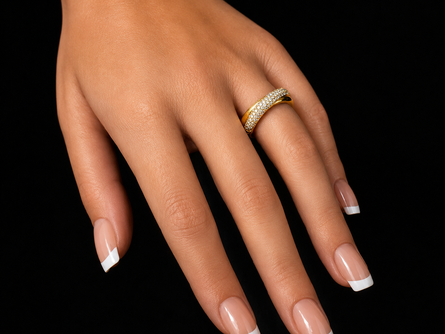 18K Yellow Gold Curved Pavé Diamond Band