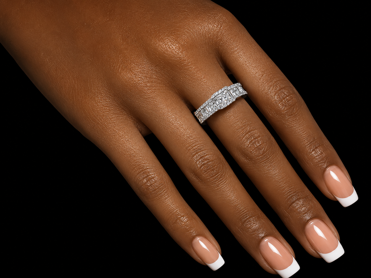18K White Gold Diamond Band Ring