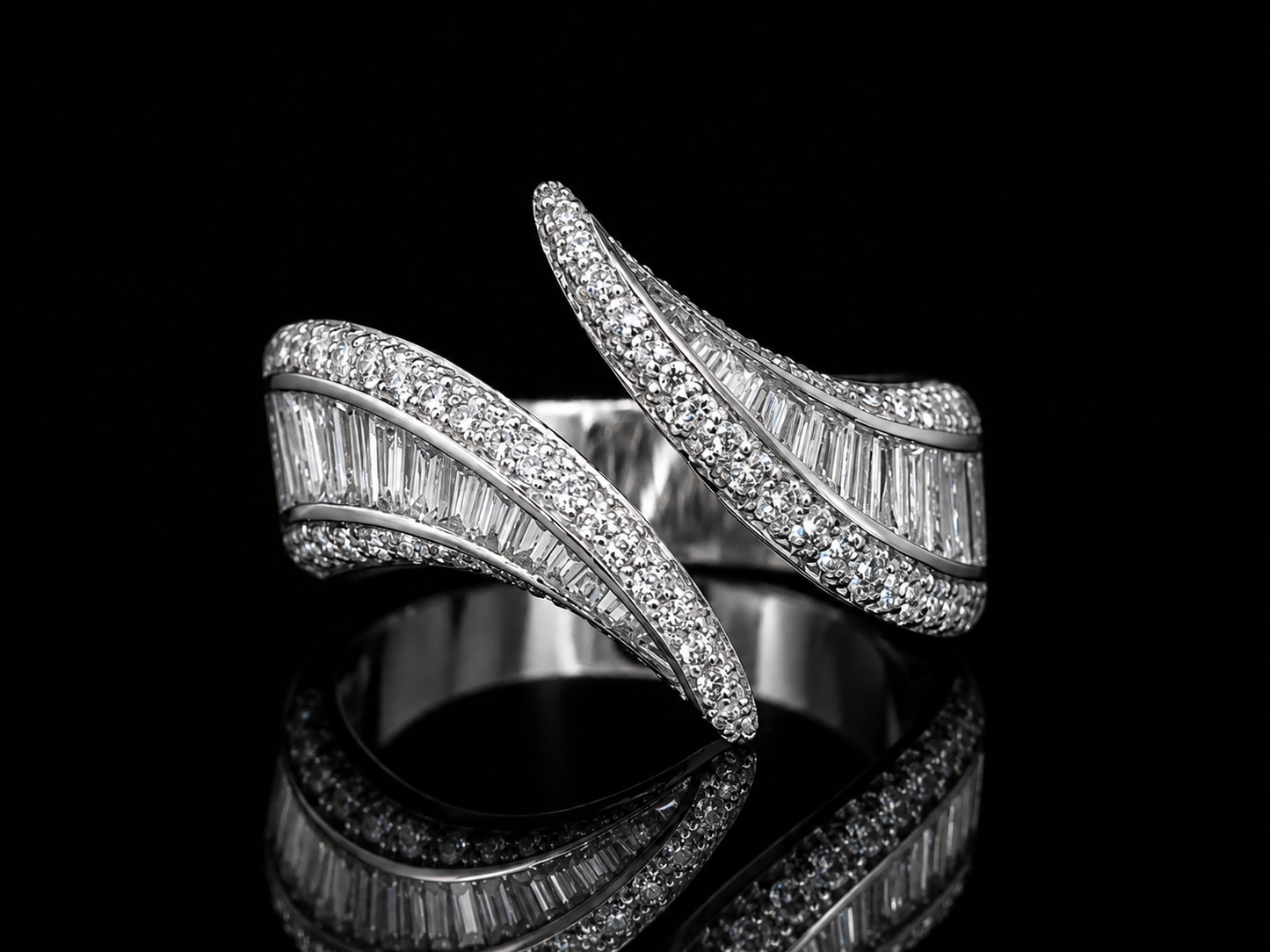 18K White Gold Natural Diamond Wave Ring
