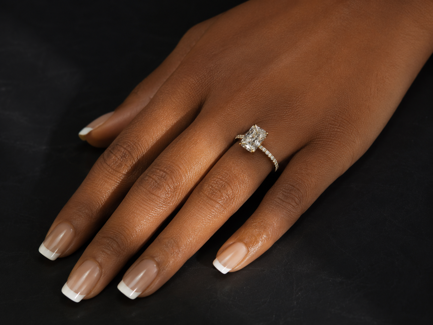 4.68 CT IGI Certified E VS1 Lab-Grown Diamond Engagement Ring with 0.21 CT Hidden Chevron Halo (Copy) Angelica Jewellers
