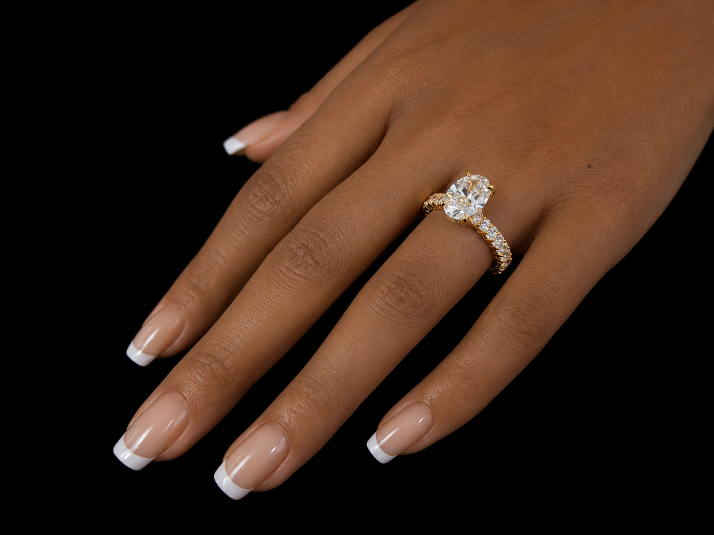 2.53 CT Oval Diamond Engagement Ring in Gold – IGI Certified E VVS2 with Oval Diamond Band