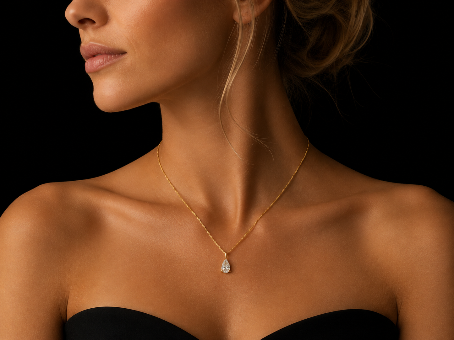 IGI Certified Pear Lab-Grown Diamond Solitaire Necklace eagle claw setting – E VVS2 | 14K Gold