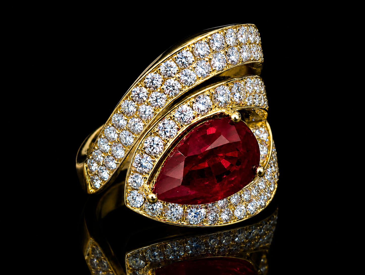 The Teller Ring – 14K Yellow Gold Ruby & Diamond Serpentine Ring