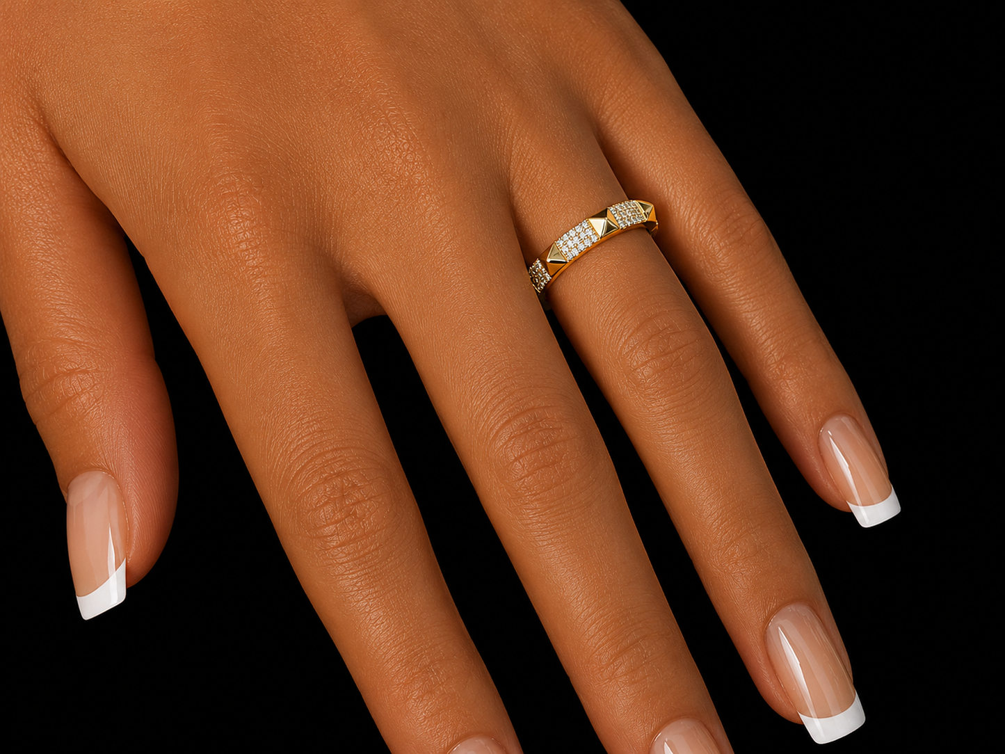 14K Yellow Gold Spike Diamond Band – 0.15 CTW