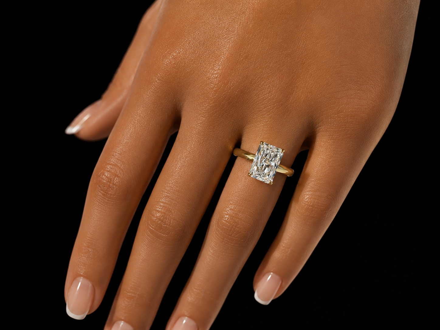 14K White Gold Split Shank Asscher-Cut Diamond Engagement Ring – 2.52 CT E VVS2 IGI Certified (Copy) Angelica Jewellers