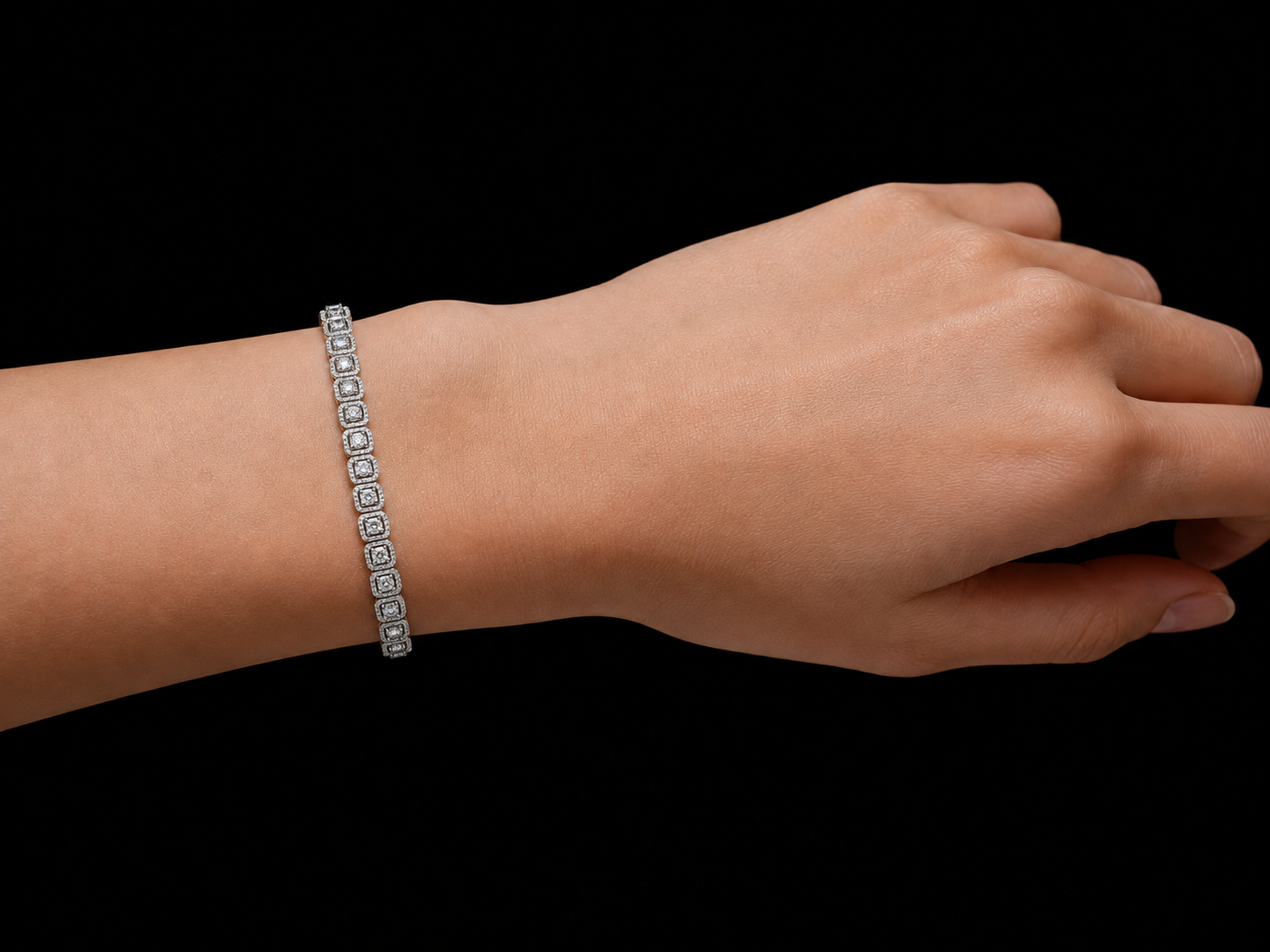 14K WHITE GOLD 4MM VVS F+ DIAMOND TENNIS BRACELET Angelica Jewellers