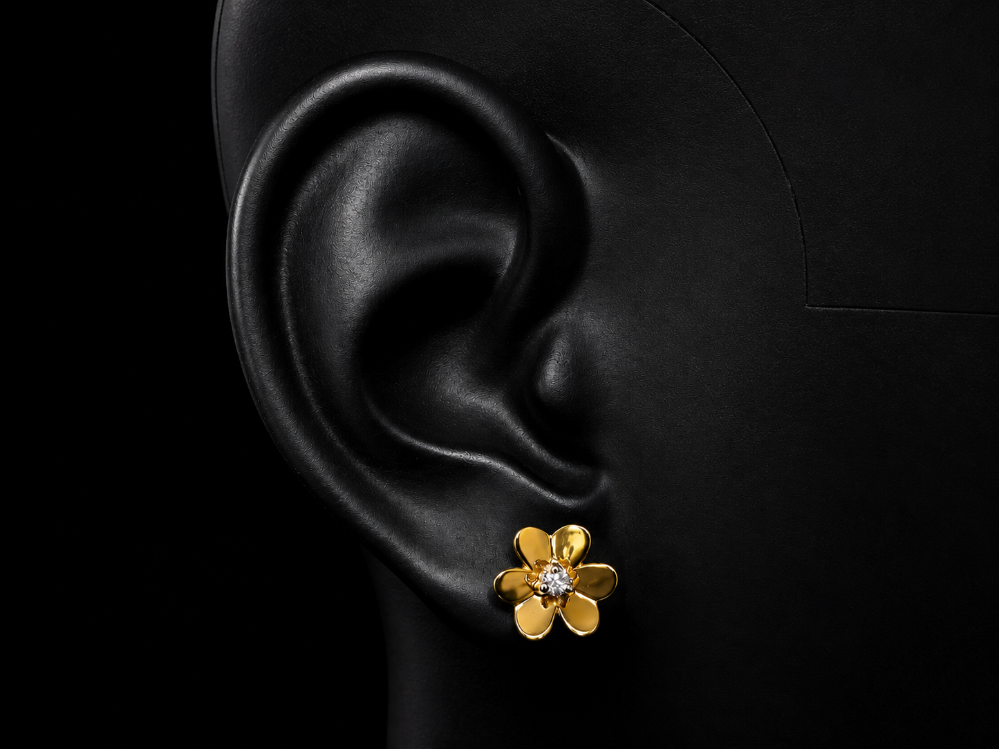 14kt YELLOW GOLD ELEGANT FLORAL DIAMOND EARRINGS Angelica Jewellers