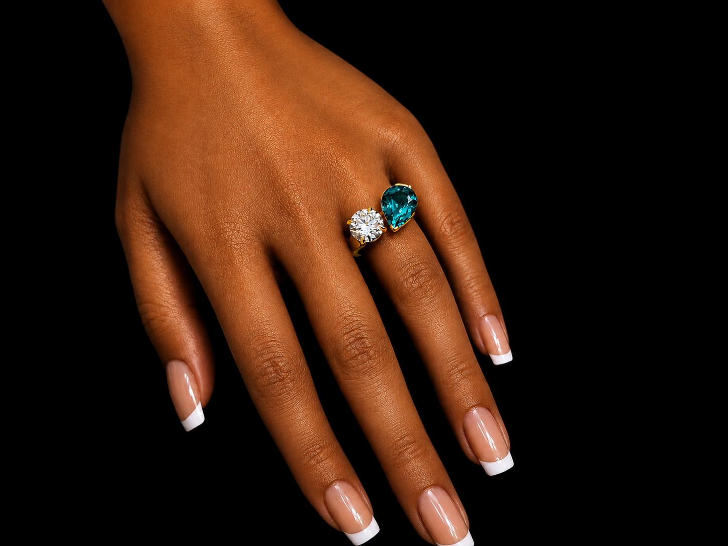 18K Yellow Gold Lab Diamond & Colombian Emerald Toi et Moi Ring – 5.93 ct Total – IGI Certified Angelica Jewellers