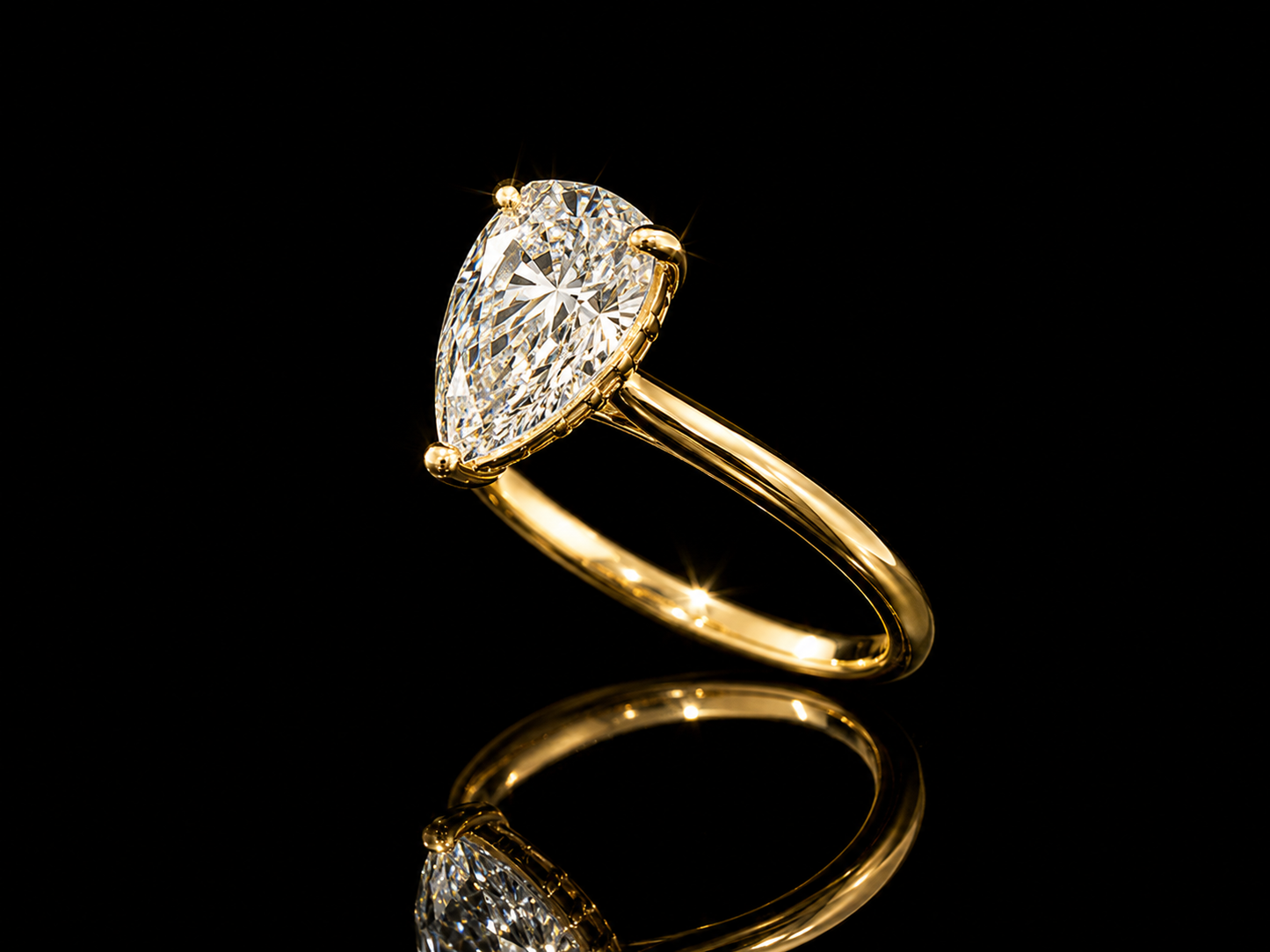 18K Yellow Gold Pear Shape Lab Diamond Engagement Ring – 1.06 ct Total – IGI Certified